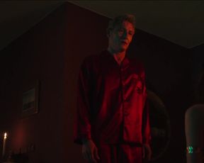 Katja Riemann, Lize Feryn - Herrliche Zeiten (2018) celebrity hot scene