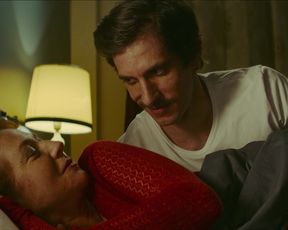 Belen Cuesta, Pilar Castro, Macarena Garcia - Advantages of Travelling by Train (Ventajas de viajar en tren) (2019) celeb topless scenes