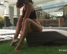 Incredibly EvelynQ Has A Body To Die For