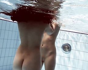 Underwater Erotic - Iva Brizgina and Paulinka hot softcore lesbians in the pool