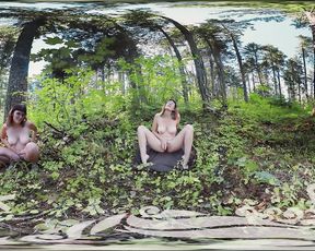 Convulses  VR Giggly Sosha Gets Off