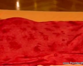 Beautiful gal is providing a vag rubdown to her lezzy customer, knowing how much she enjoys it