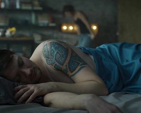 Sofya Volodchinskaya, Katerina Shpitsa - Topi s01e01 (2021) actress bare baps