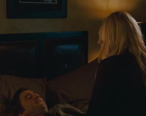 Laura Ramsey, Jacinda Barrett â Middle Guy (2009) celebrity naked breasts episode