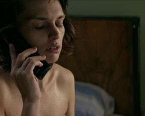 Sara Serraiocco - Non odiare (2020) celebrity a bra-less gig from the vid