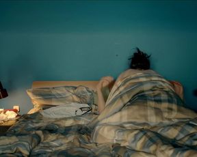 Marlene Morreis - Komm schon! s01e01 (2015) celeb romp episode