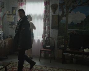 Sofya Volodchinskaya, Katerina Shpitsa, Anastasiya Krylova, Veronika Moxireva - Topi s01e02 (2021) actress spectacular vid