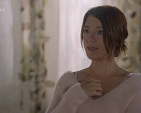 Iris Mareike Steen, Ulrike Frank - GZSZ e7152 (2020) celeb funbags episode