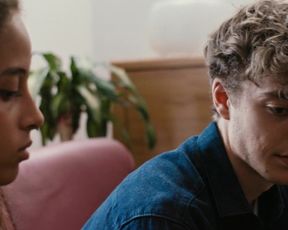 Melissa Irowa, Sara Toth - Liebe, Sex Intercourse und Sehnsucht (Lovecut) (2020) celeb globes gig