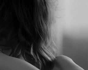 Meraqui Pradis - Entre Estas Ruinas (2019) celeb a naked movies