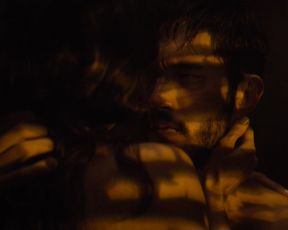 Maria-Elena Laas - Warrior s02e06 (2020) actress A jaw-dropping vignette