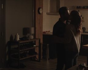 Kate Mara - A Lecturer s01e09 (2020) actress a bra-less sequence from the video