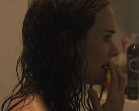 Sarah Paulson - Run (2020) celebrity A beautiful sequence