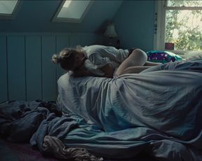 Hunter Schafer - Euphoria s00e02 Part2 Jules (2021) celebs naked hooters episode