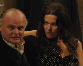 Anna Stropnicka, Monika Malacova - Je treba zabit Sekala (2018) celebrity hooters episode