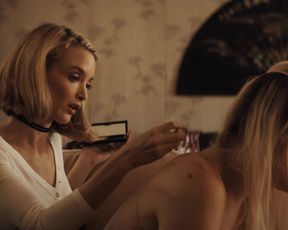 Sophie-Marie Larrouy - Cheyenne _ Lola s01e04 (2020) celeb jugs gig