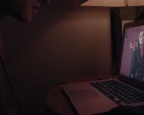 Julia Fox - PVT CONVERSE (2020) celeb super hot vignette