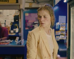Rosamund Pike - I Care a Bunch (2020) celebs spectacular flick