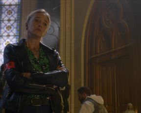 Ariane Brousse - Balthazar s03e04 (2020) celebrity booby vid