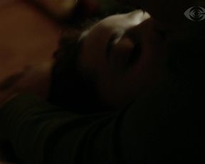 Meraqui Pradis - Fuerza bruta (2016) celebrity nude knockers