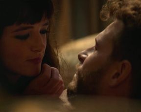 Susana Abaitua - Naughty About Her (Loco por ella) (2021) actress A beautiful sequence