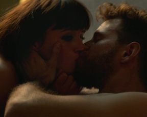 Susana Abaitua - Naughty About Her (Loco por ella) (2021) actress A beautiful sequence