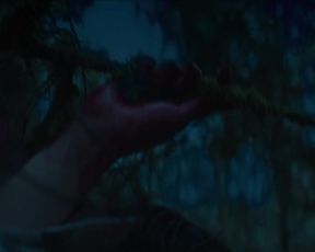 Aylin Tezel, Marina Sis Tauscher - Unbroken s01e03 (2021) actress molten vid sequence