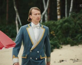 Magdalena Poplawska - Osiecka s01e07 (2020) super-steamy sequence on the beach