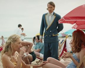 Magdalena Poplawska - Osiecka s01e07 (2020) super-steamy sequence on the beach