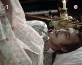 Bara Stepanova - Tisicrocna vcela (1983) actress nude udders