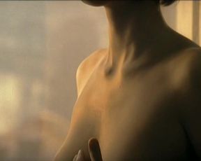 Malgorzata Bela - Ono (2004) actress bare-breasted sequence
