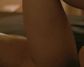 Sibel Kekilli â Gegen die massager (2004) celeb super-sexy flick