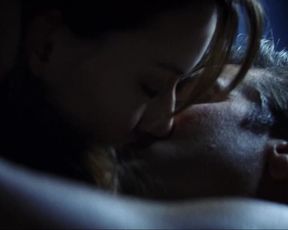 Natascha McElhone - Solaris (2002) actress fun bags episode