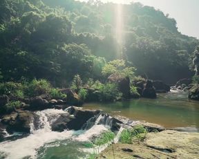 Joan Loluo - Clearwater (2020) Celeb a sans bra sequence from the vid