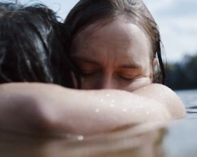 Wende Snijders - Zurich (2015) celeb booby molten gig