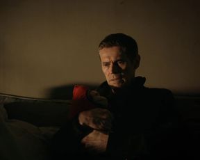 Ana Clara Fischer, Maria Fernanda Candido, Clara Choveaux, Barbara Paz – Meu Amigo Hindu (My Hindu Pal) (2015) celebs bare milk cans gig