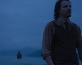 Julia Konrad, Jessica Cores - Invisible City s01e01e03 (2021) celebs bare mounds