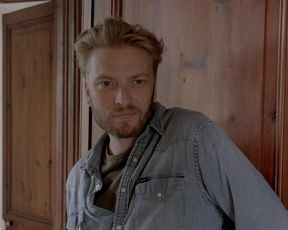 Sofia Manousha, Laure Millet - Nana et les filles du bord de mer (2020) celeb booby movie