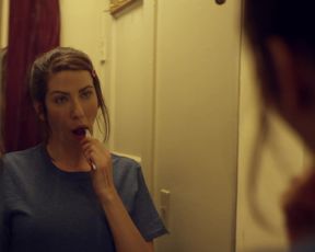 Kristin Wallace, Lyndsy Fonseca - Moments of Clarity (2016) actress udders gig