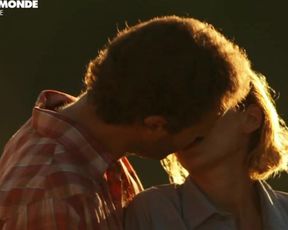 Claire Keim - Jusqu'au bout du monde (2013) celeb naked episode