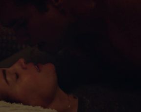 Laura Gordon, Olivia DeJonge â Undertow (2018) celebrity luxurious movie