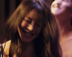 Da-eun Baek, Lee Eun-mi, Park Eun-Youthful - P.S. Ladies (2016) celebrity a bare-chested sequence from the flick