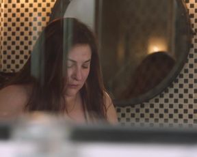 Marilou Berry - Je te promets s01e01 (2021) celeb nude tits