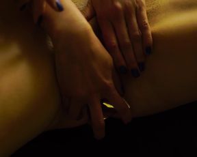 Oksana Kazmina hump and other vignettes - Zarosli (2017) explicit sex intercourse gig