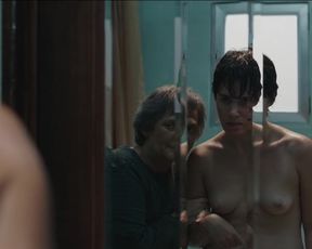 Loreto Mauleon - Patria s01e05 (2020) celebrity breasts gig