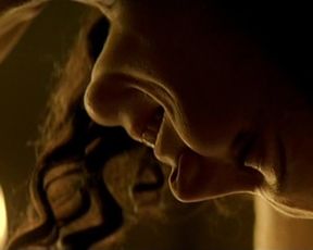 Claire Keim, Ingrid Rouif - Le Roi danse (2000) celebs warm movie sequence