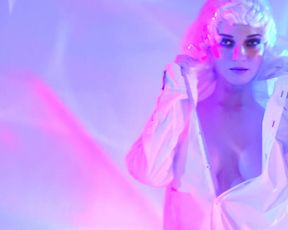 Naked on Stage - Dancing Light