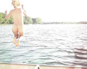 Naked on Stage - Little Girls Story