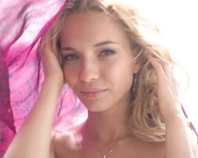 Nude Art - Breeze Girl