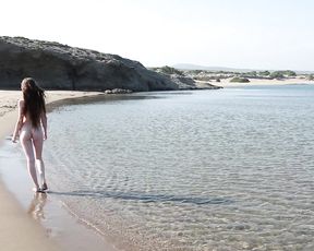 Nude Art - Naked Girl on Sea